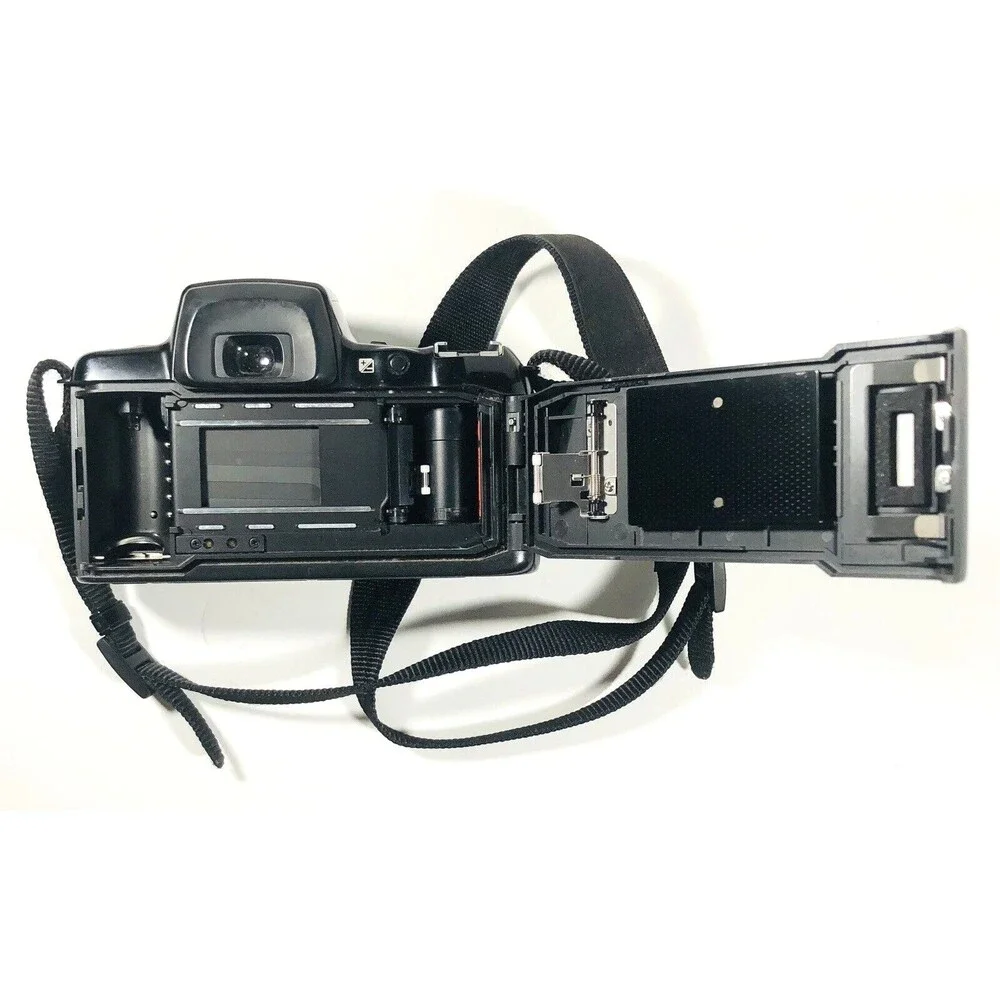 Pentax PZ-20 Auto Focus 35mm Film Camera body, cap & Strap, untested for parts